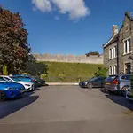 4 St Thomas's House With Parking Sleeps Up To 6 Guests * York
