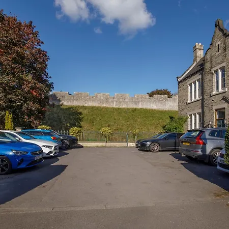 4 St Thomas's House With Parking Sleeps Up To 6 Guests * York